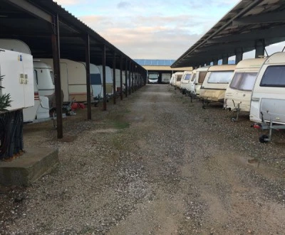 Gardiennage de caravane dans les Pyrénées-Orientales